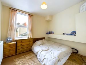 Bedroom- click for photo gallery